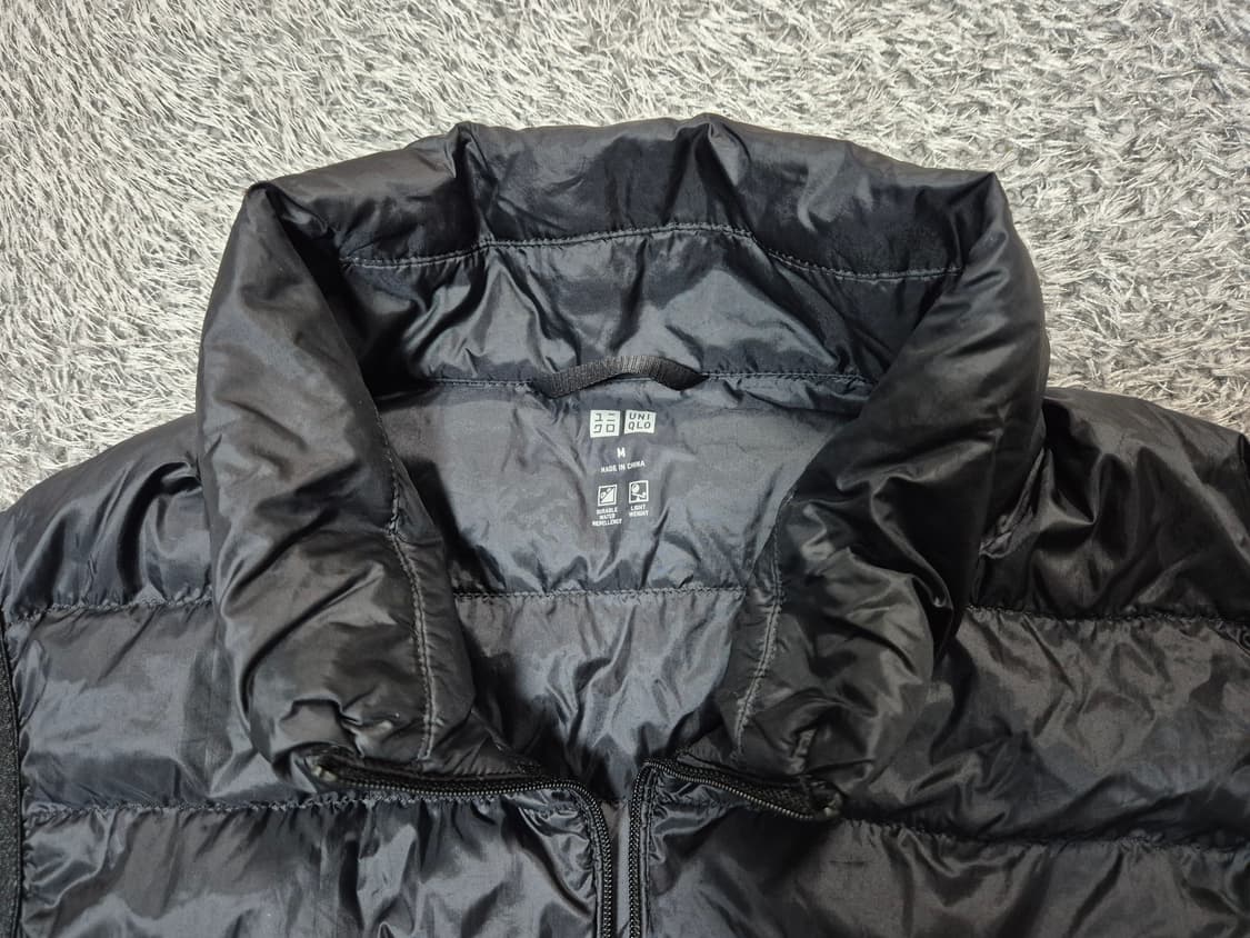 유니클로 여성 경량 다운 패딩 조끼 M 상품이미지2