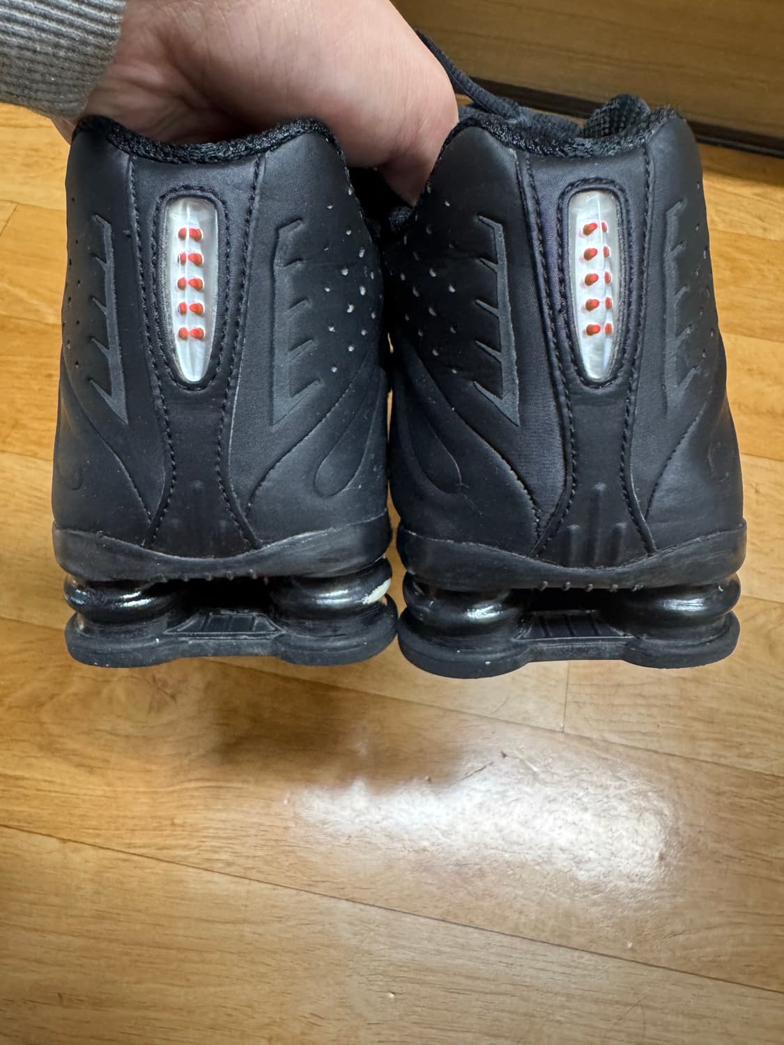 나이키 샥스 R4 블랙 상품이미지4