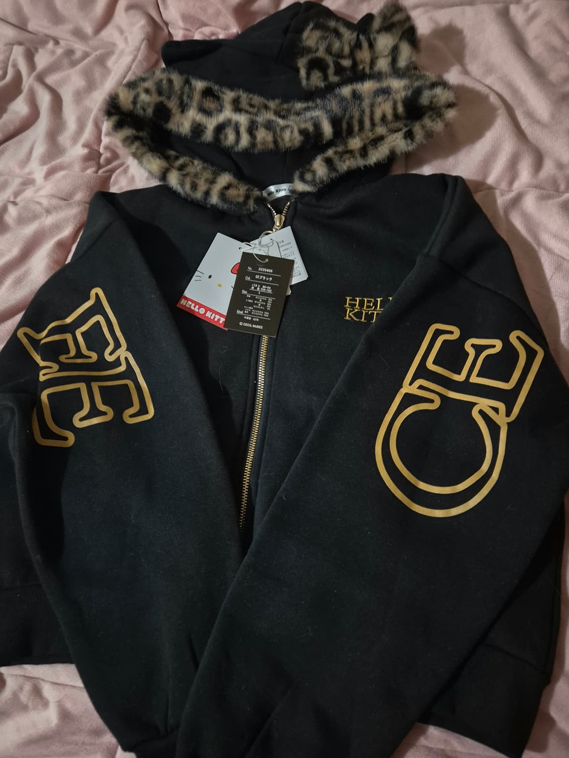 새상품) 세실맥비 Avail 헬로키티 호피 퍼 후드집업 갸루 대대장 상품이미지3