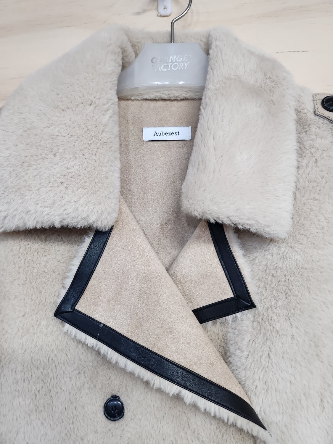 513) 오브제스트 Aubezest 롱 무스탕 코트 상품이미지3