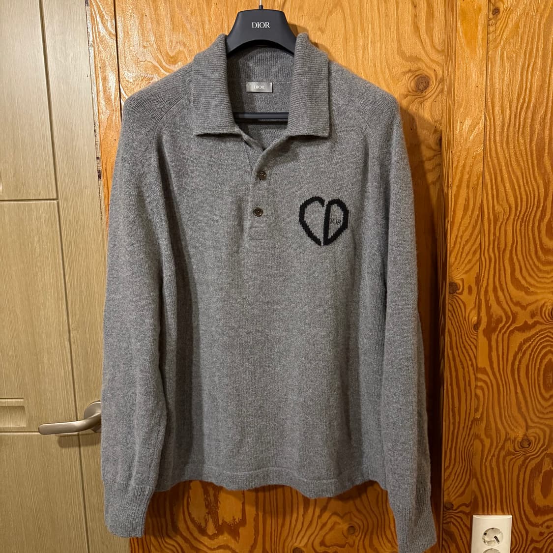 디올 22 F/w CD heart 폴로 니트 셔츠 판매 합니다.  상품이미지1