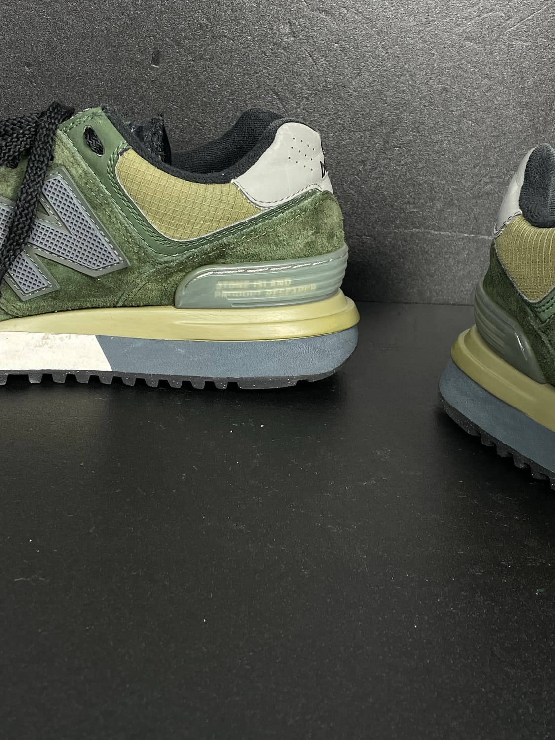 [255] 뉴발란스 X 스톤아일랜드 574 레거시 스니커즈 상품이미지6