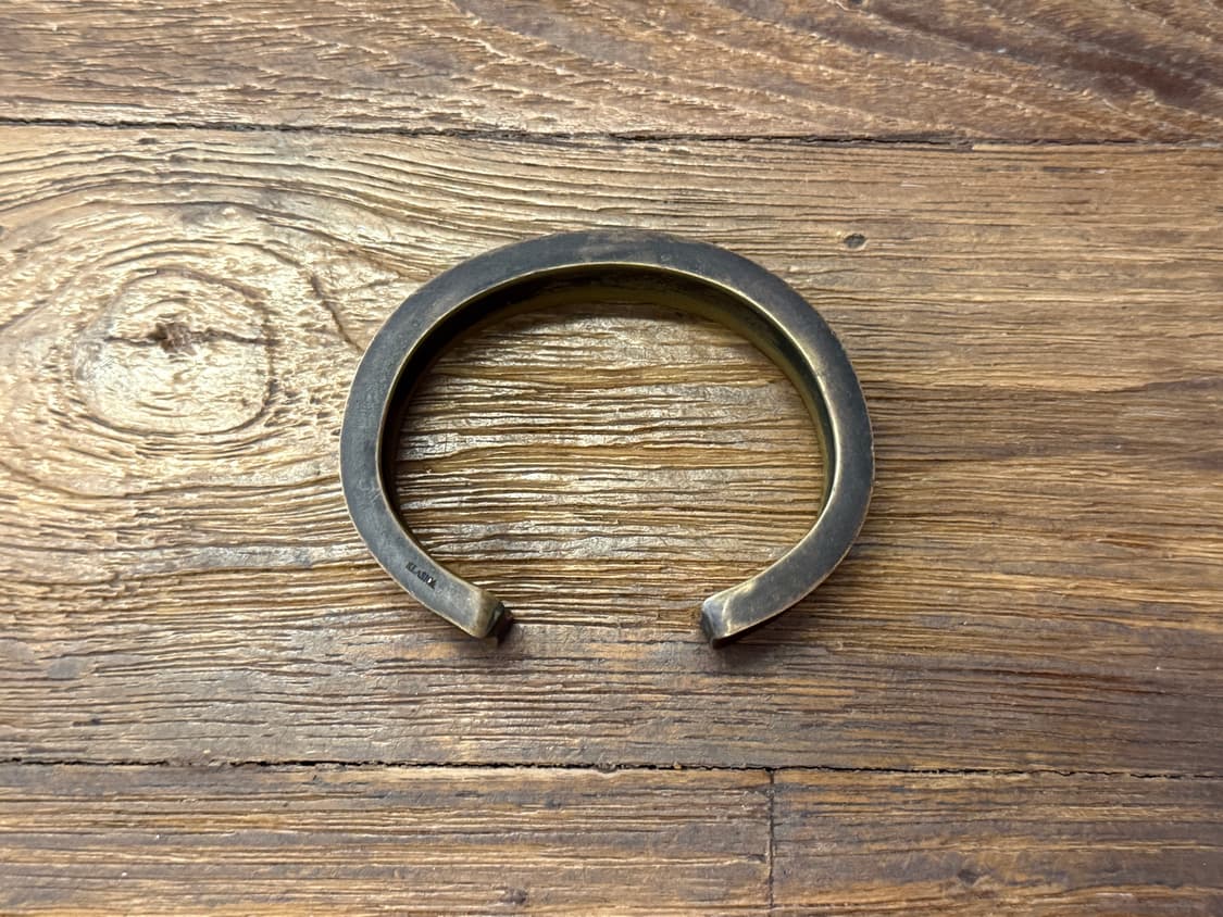 KLASICA Patina Brass Wide Cuff Bracelet 상품이미지1