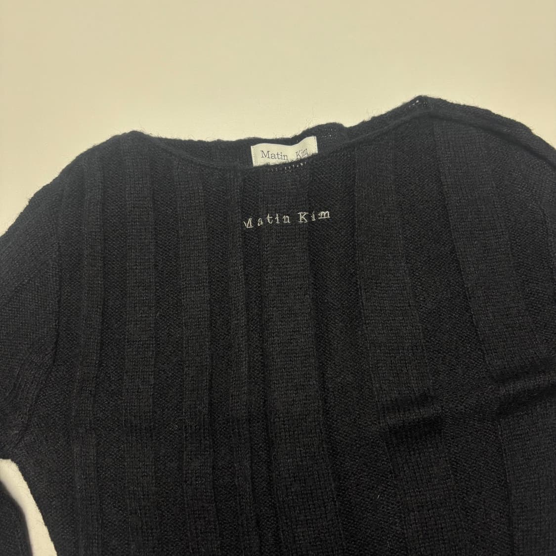 마뗑킴 BOAT NECK LONG KNIT PULLOVER 상품이미지3