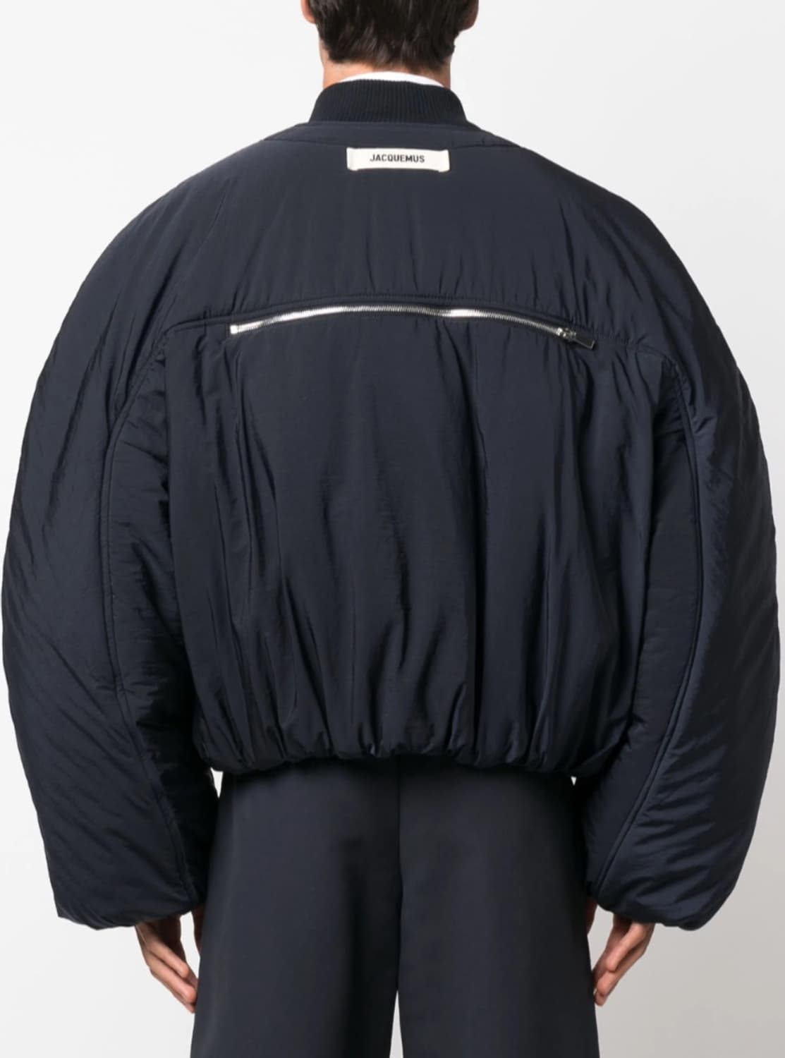 자크뮈스 르 봄버 크루아상 퍼피 봄버 패딩 Jacquemus 점퍼 상품이미지9