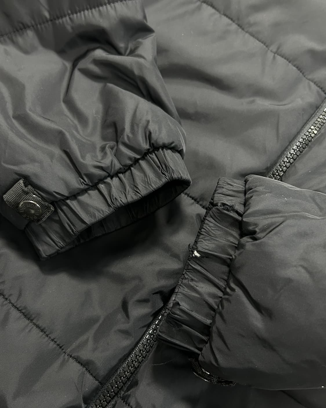 노스페이스 블랙 경량패딩  상품이미지5