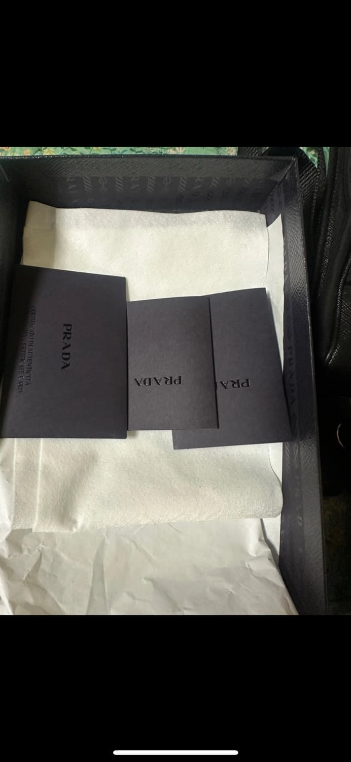 프라다 미니크로스백 팝니다 상품이미지5