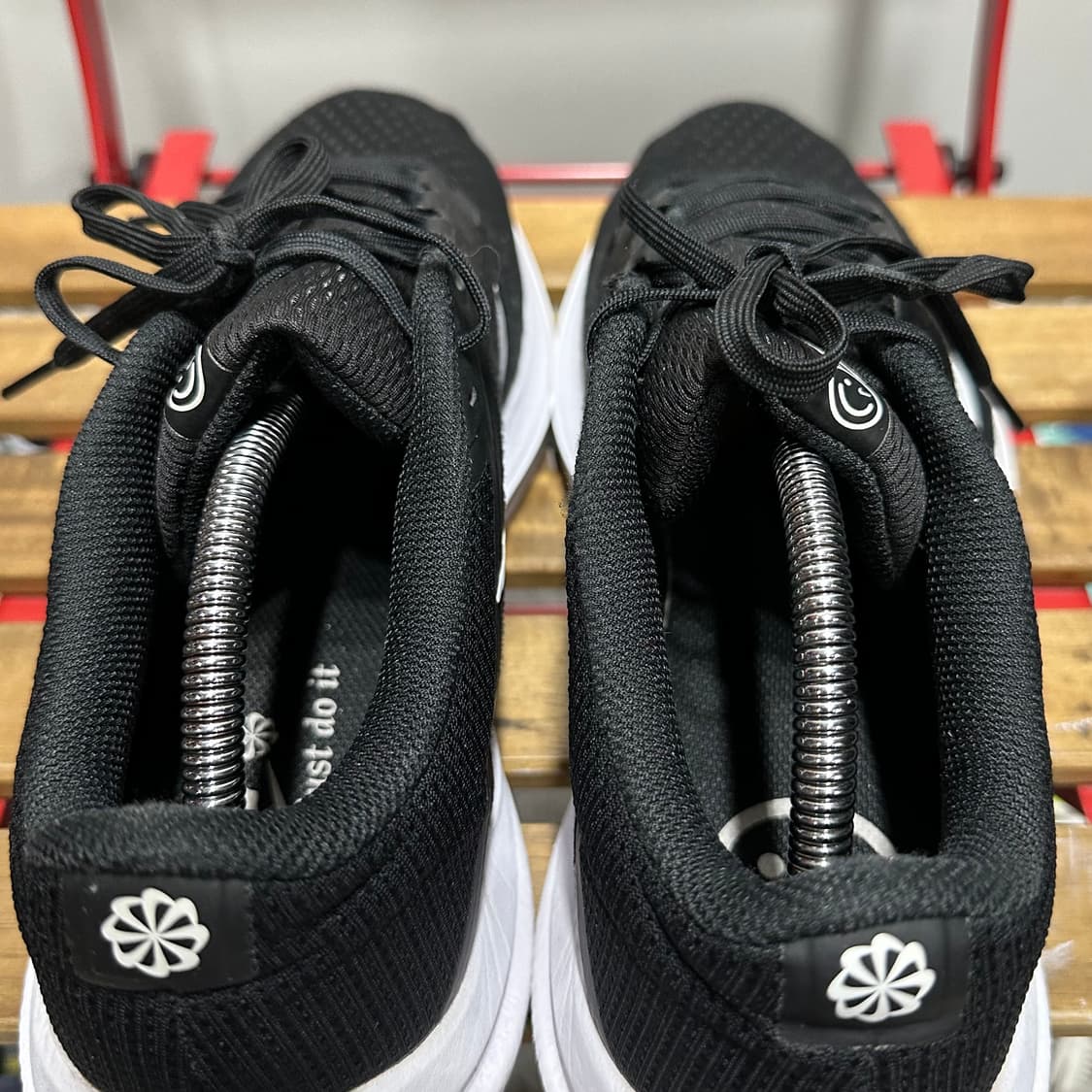 285) 나이키 운동화 남성 남자 신발 윈플로우 블랙 화이트 상품이미지5