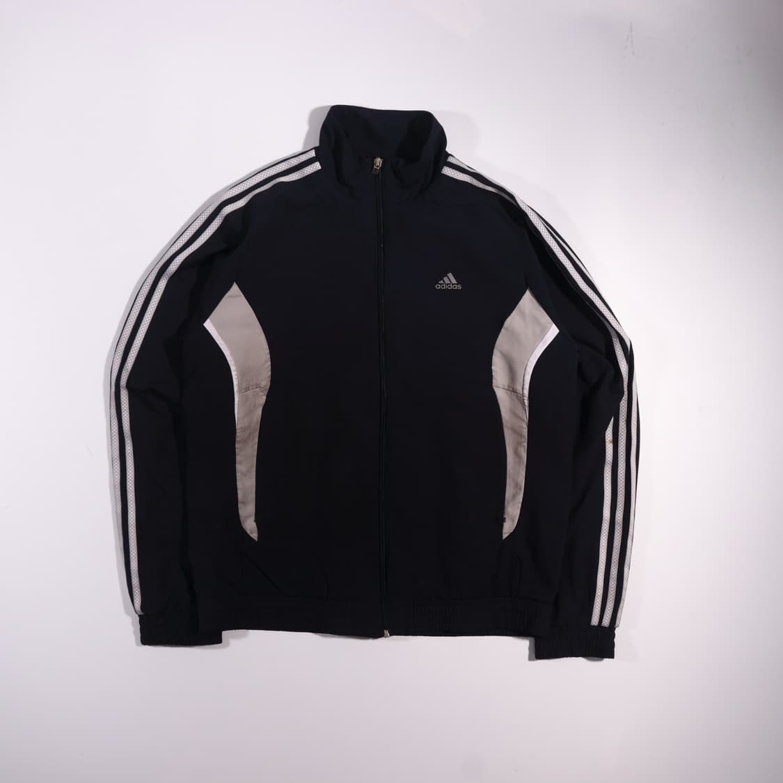 아디다스 삼선 바람막이 자켓 B689 상품이미지1