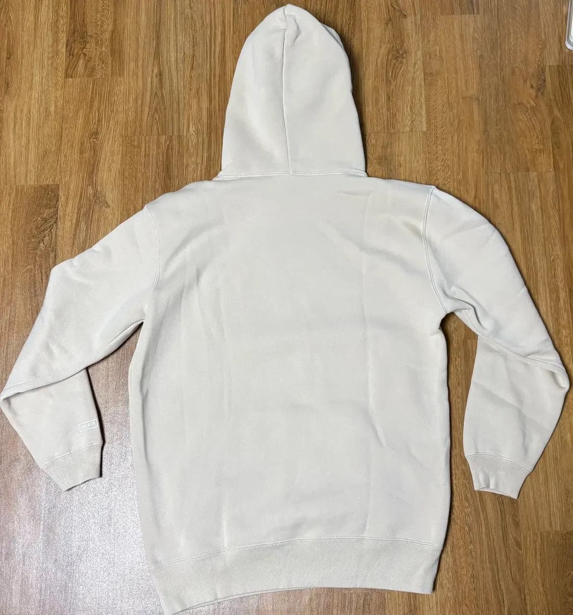 ONAIR KYNE 후드티 베이지 상품이미지2