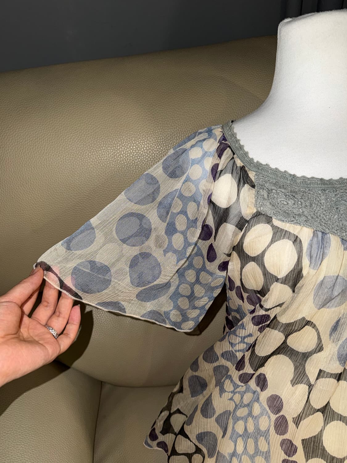Only! color mix dot pattern blouse 상품이미지4