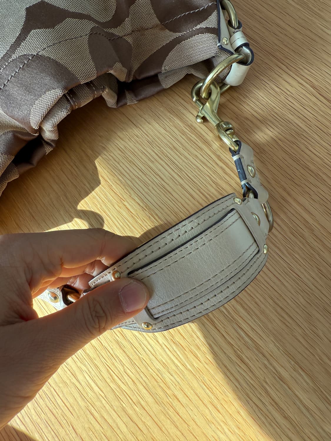 코치(COACH) 모노그램 숄더백 상품이미지8