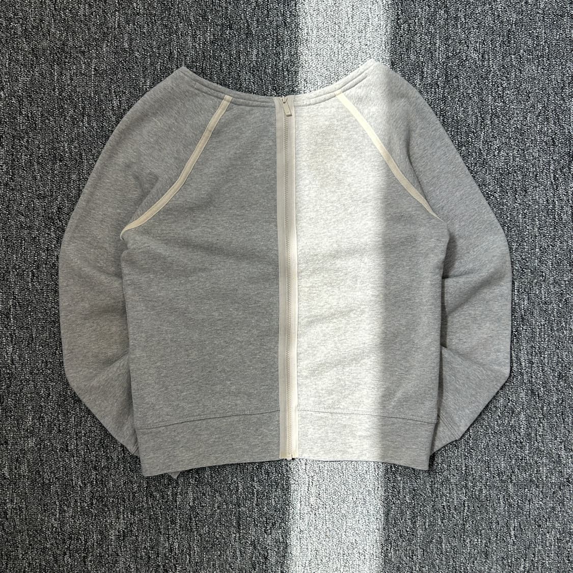 아디다스 우먼스 그래픽 집업 스웻셔츠 상품이미지2