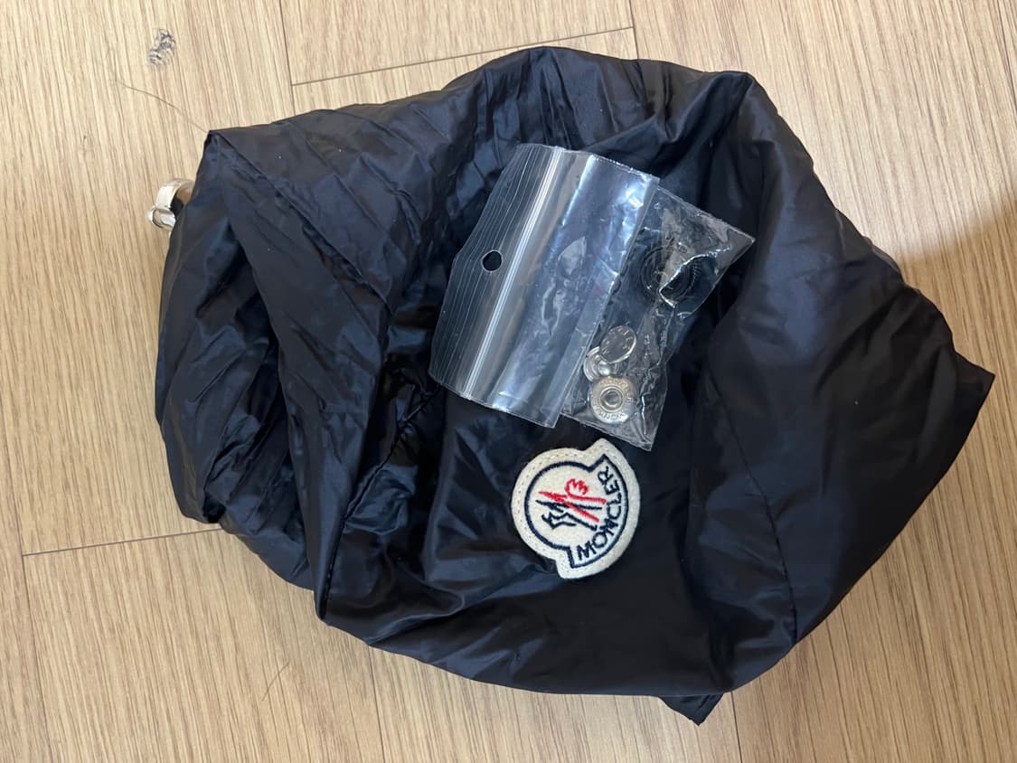 몽클레어 여성나일론점퍼 1사이즈 (새상품급) 상품이미지5