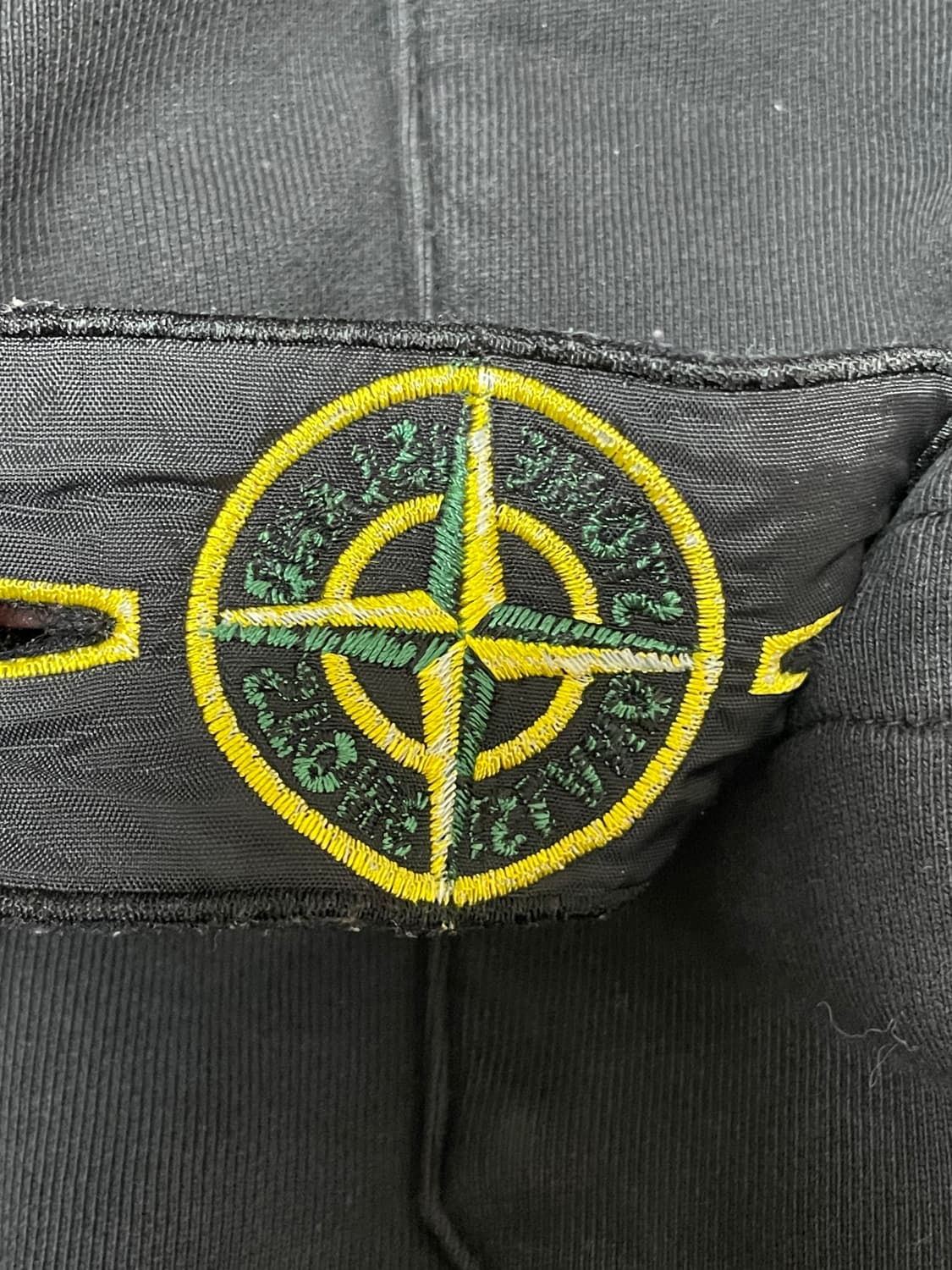 [ L ] 스톤아일랜드 와펜패치 카고 조거팬츠 밴딩 블랙 상품이미지5