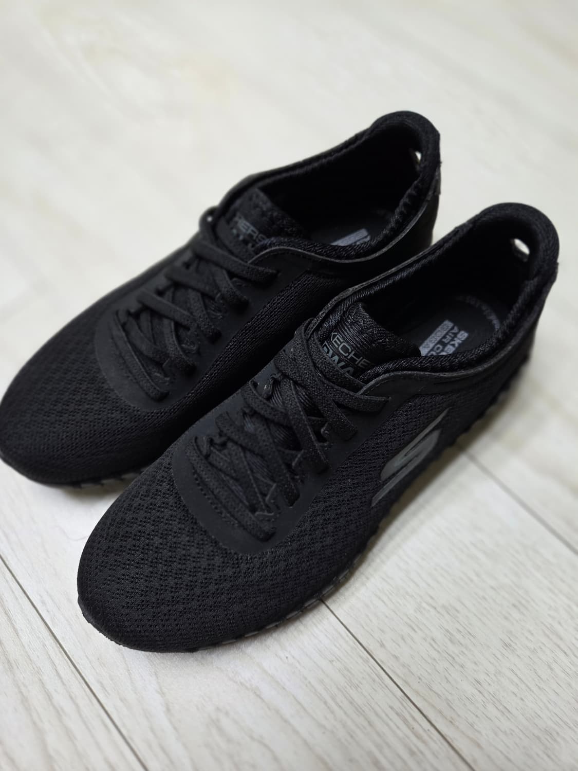 새상품 스케쳐스 고워크 운동화 상품이미지1