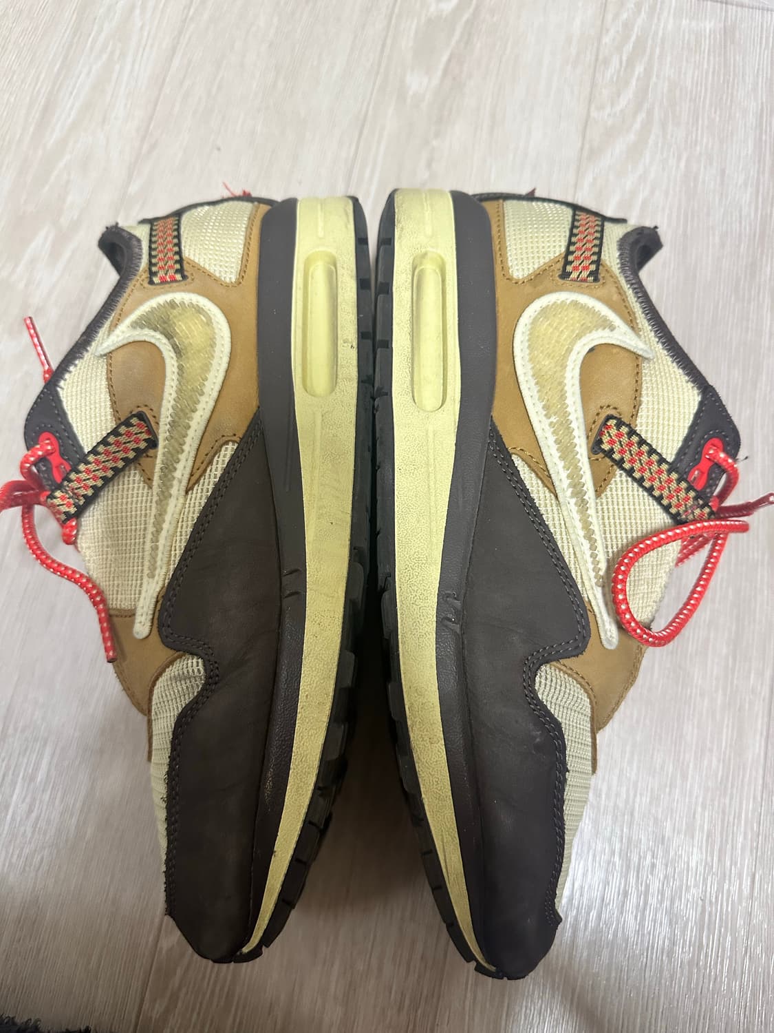 나이키 x 트래비스 스캇 에어맥스 1 캑터스 브라운 275 상품이미지4