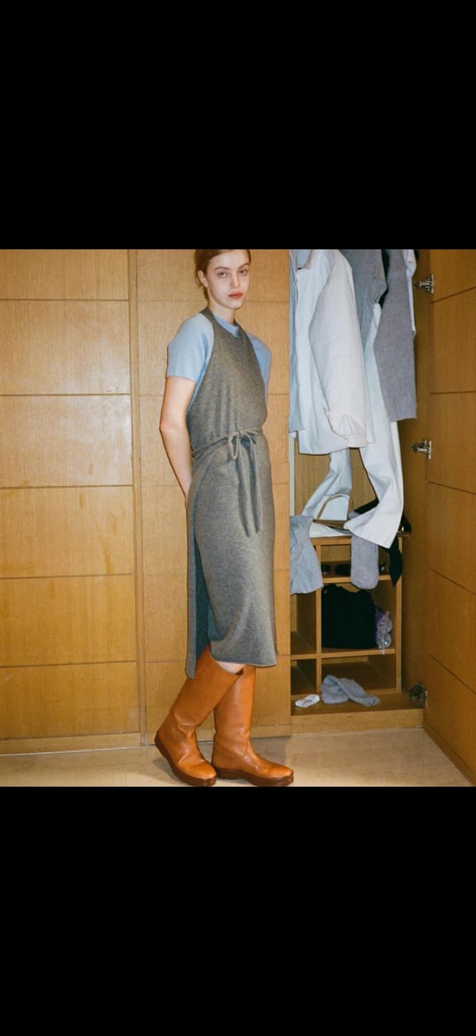 베뉴먼트 홀터넥 랩원피스 그레이 상품이미지2