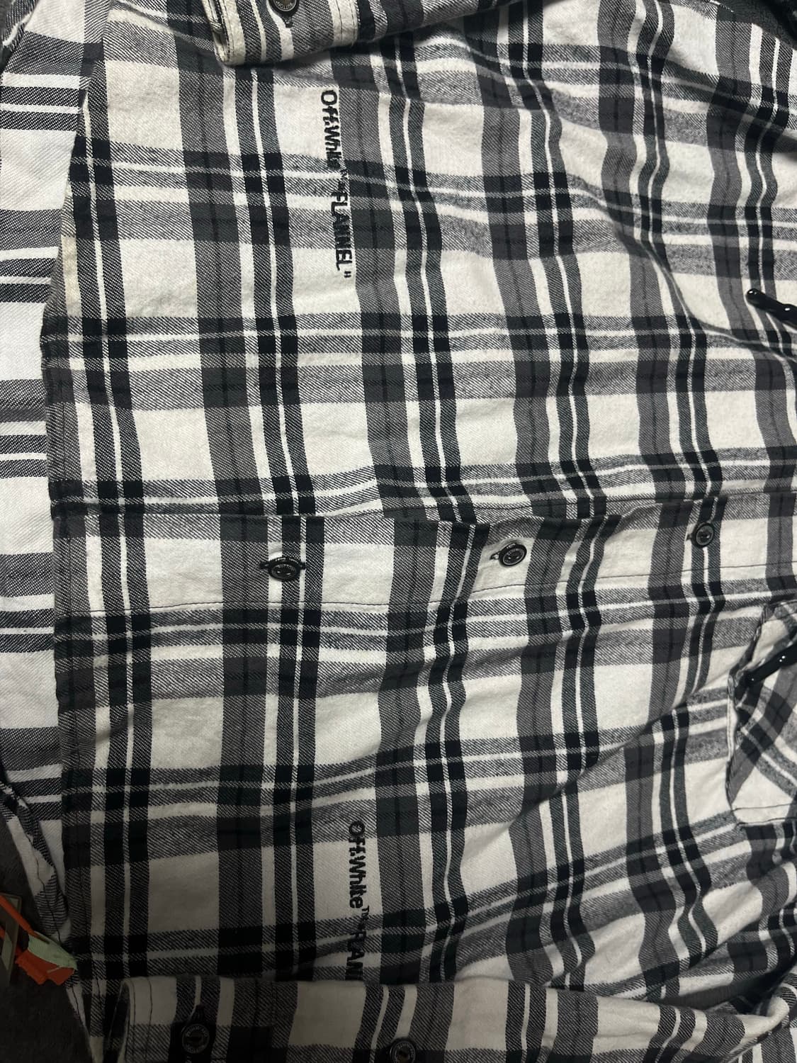 오프화이트 백에로우 플란넬체크후드셔츠 size S 상품이미지4