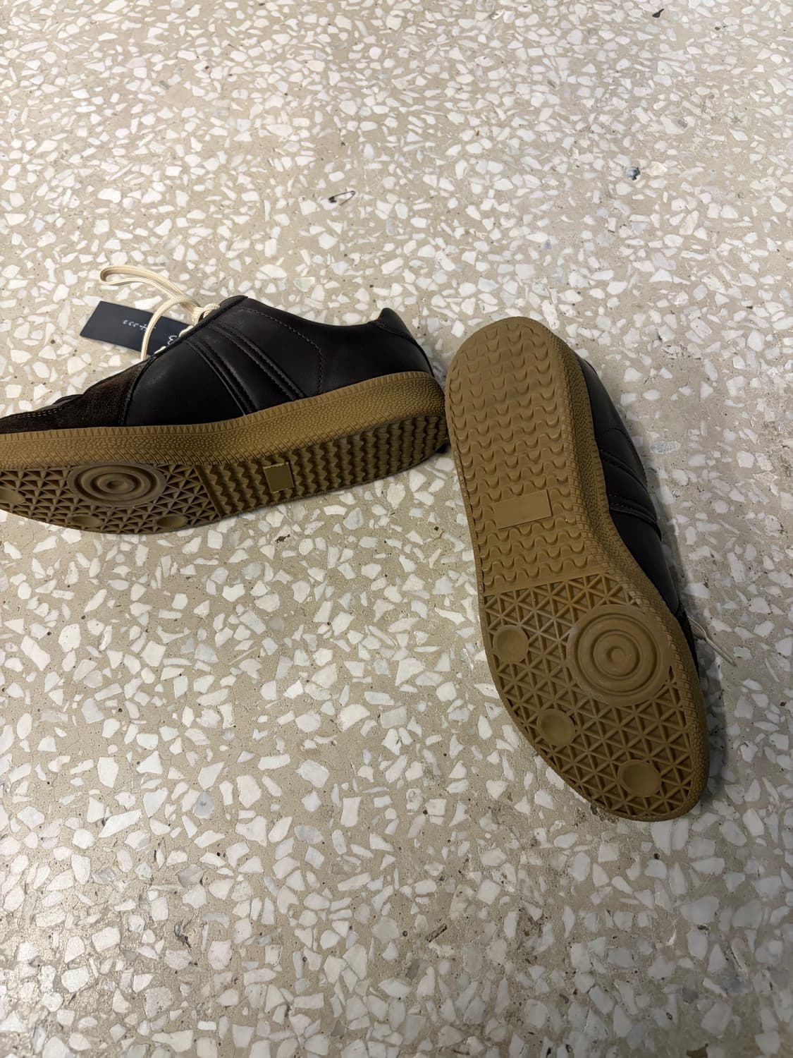 Vintage Chocolate Brown Leather Sneakers 상품이미지4