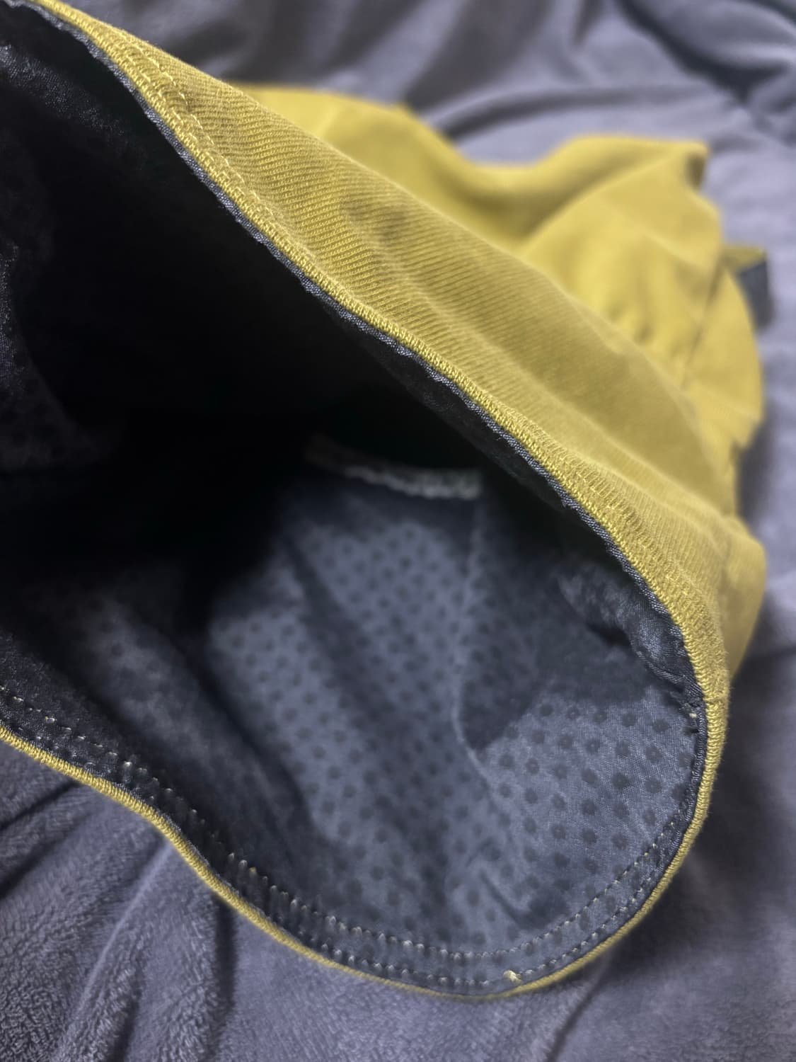 Coyseio FOLDING SWEAT CROSS BAG OLIVE 상품이미지10