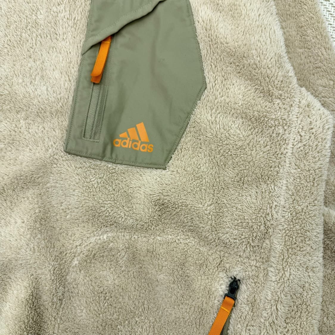 아디다스 플리스 맨투맨 r1942 상품이미지5