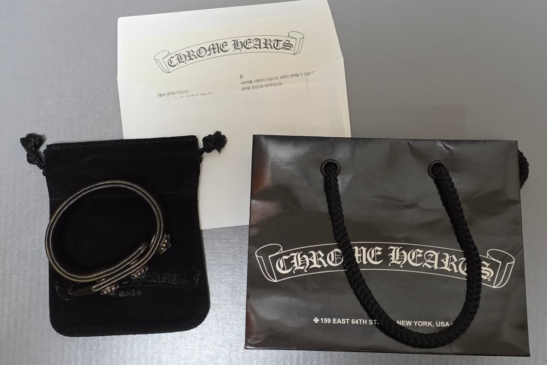 크롬하츠 크로스 3버튼 가죽 팔찌 카모 상품이미지1