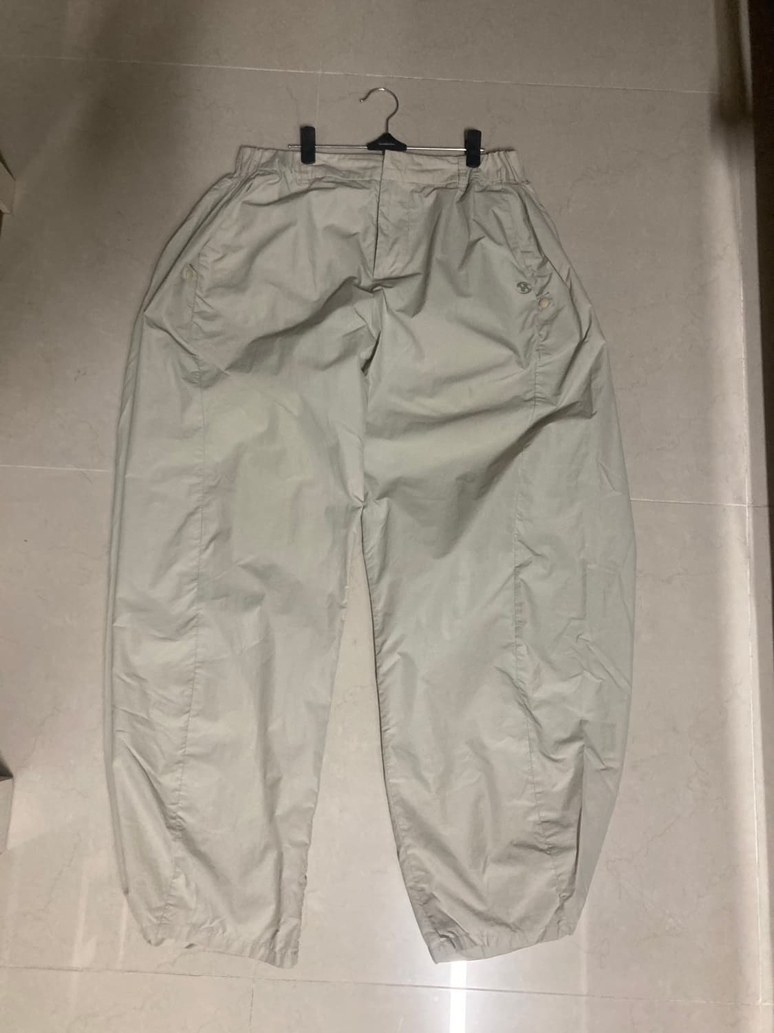 산산기어 사이드스냅팬츠 아이스베이지 상품이미지1