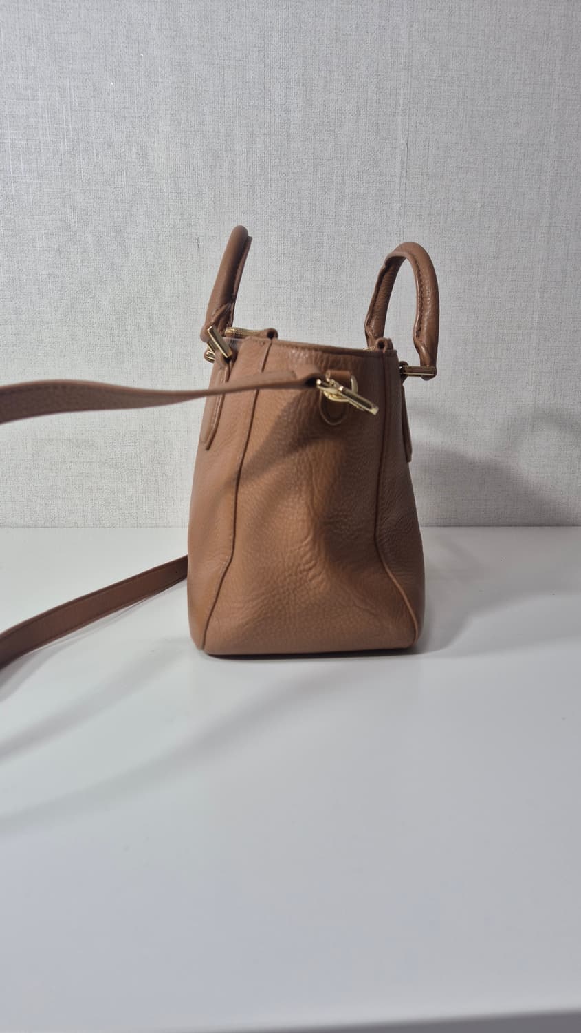 토리버치 아만다 카멜 더블 집 토트백 상품이미지5