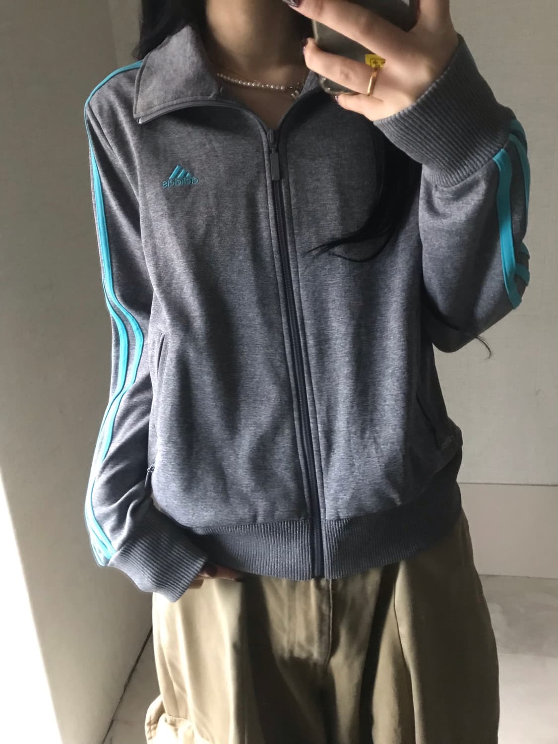 아디다스 그레이 연하늘 져지 상품이미지3