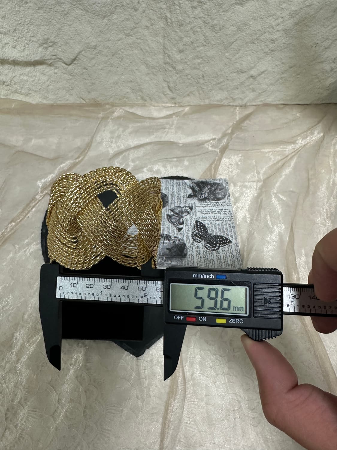 빈티지 골드톤 와이어랩핑 짜임 오픈 팔찌 상품이미지2