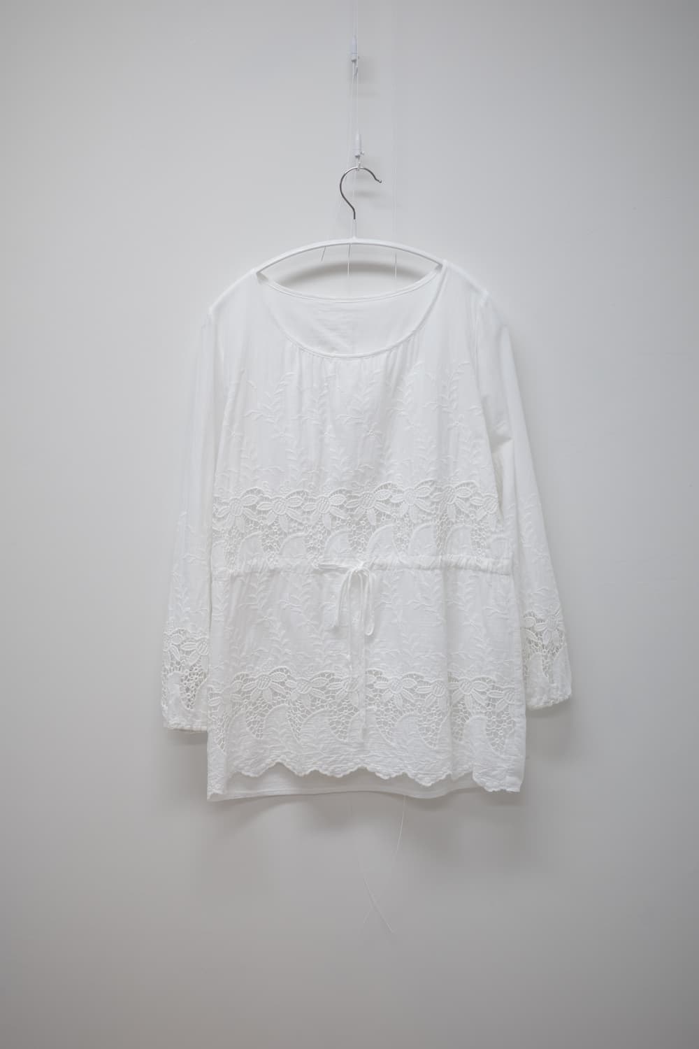 Lace flower white blouse 상품이미지2