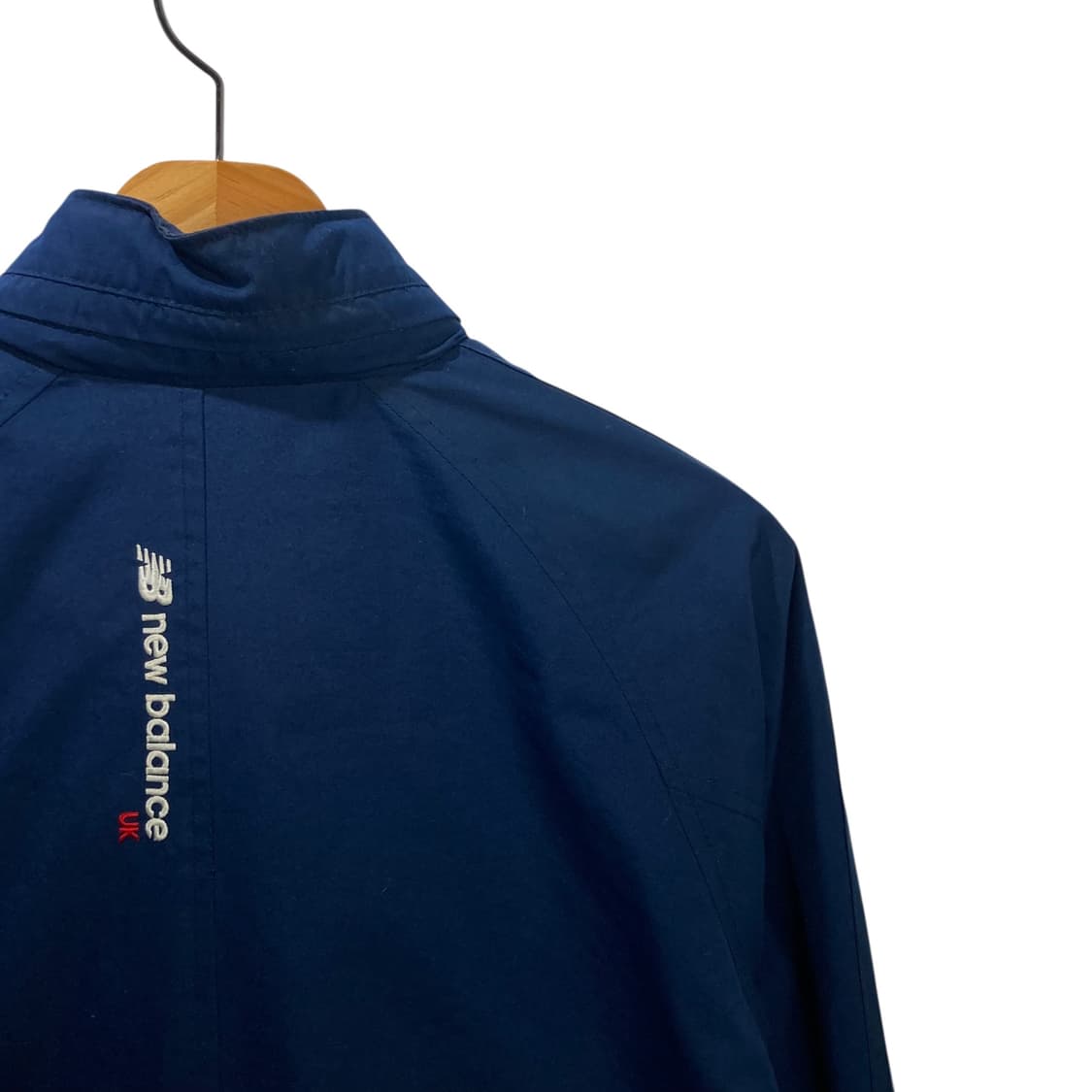 뉴발란스 네이비 바람막이 상품이미지4