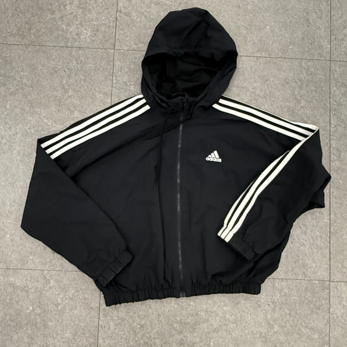 아디다스 크롭핏 윈드브레이커 후드집업 상품이미지4