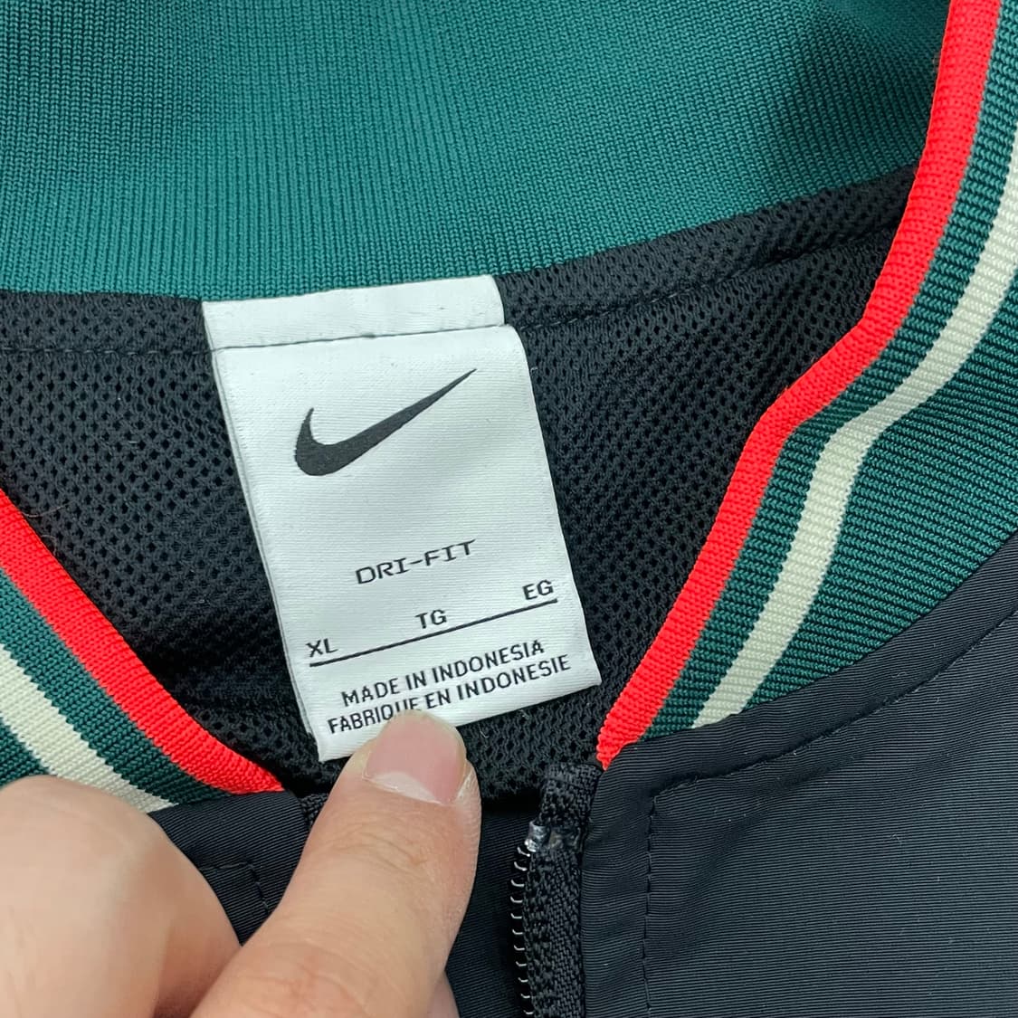 XL 나이키 스우시 오버사이즈 리버풀 바람막이 자켓 상품이미지9