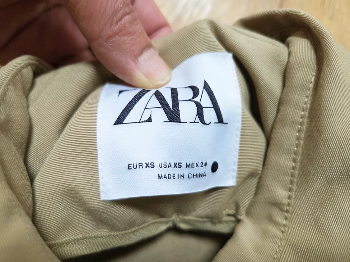 자라(ZARA) 꽃자수 트렌치코트 44-66 상품이미지9