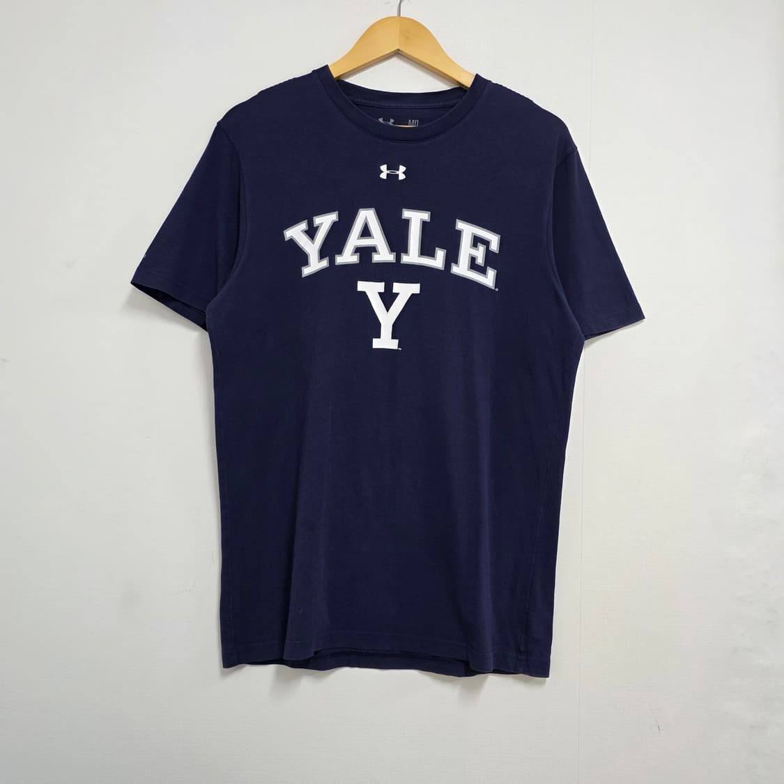 M) 언더아머 예일 YALE 네이비 반팔티셔츠 상품이미지1