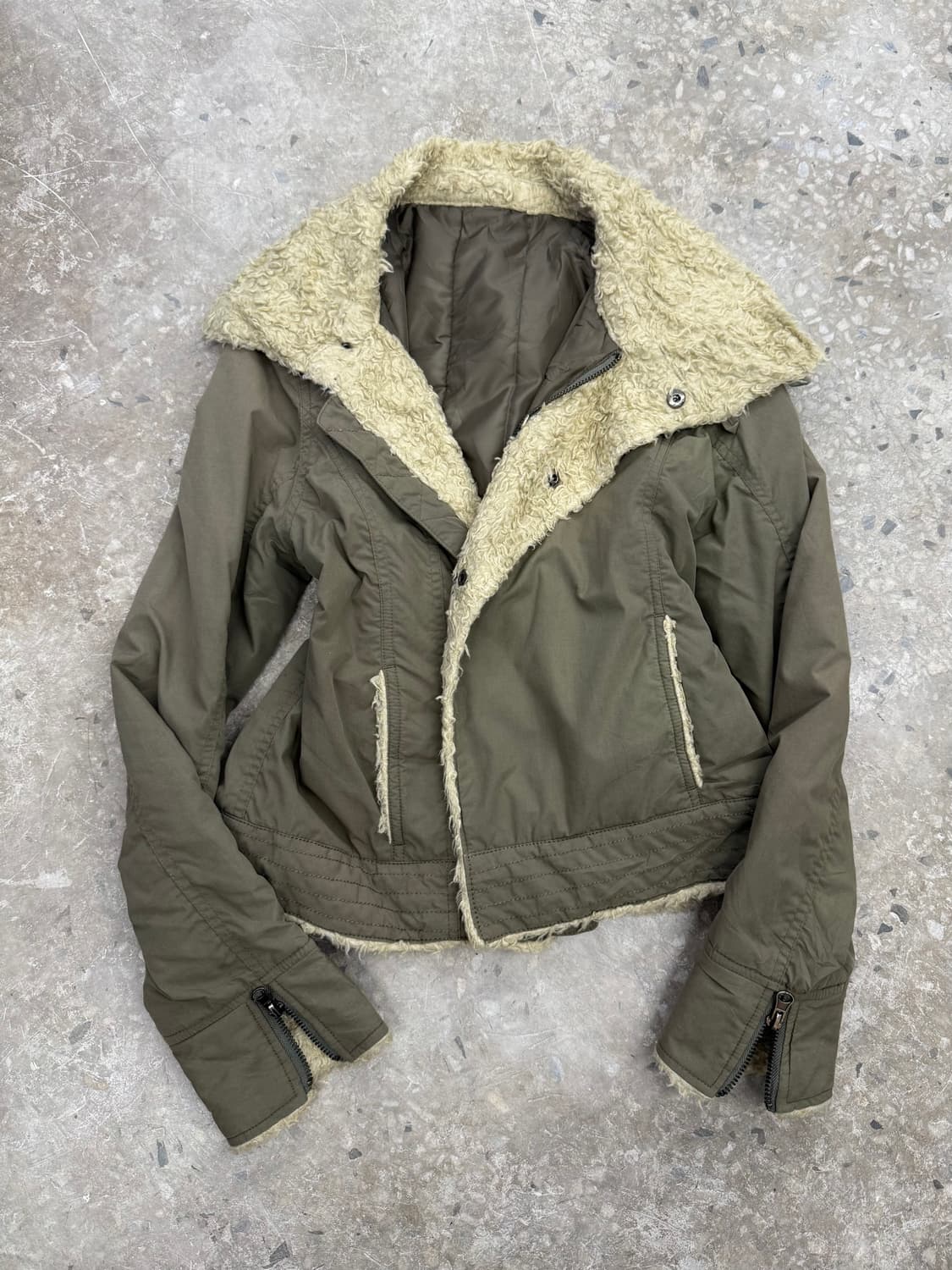 카키 퍼 크롭 야상 자켓 상품이미지2