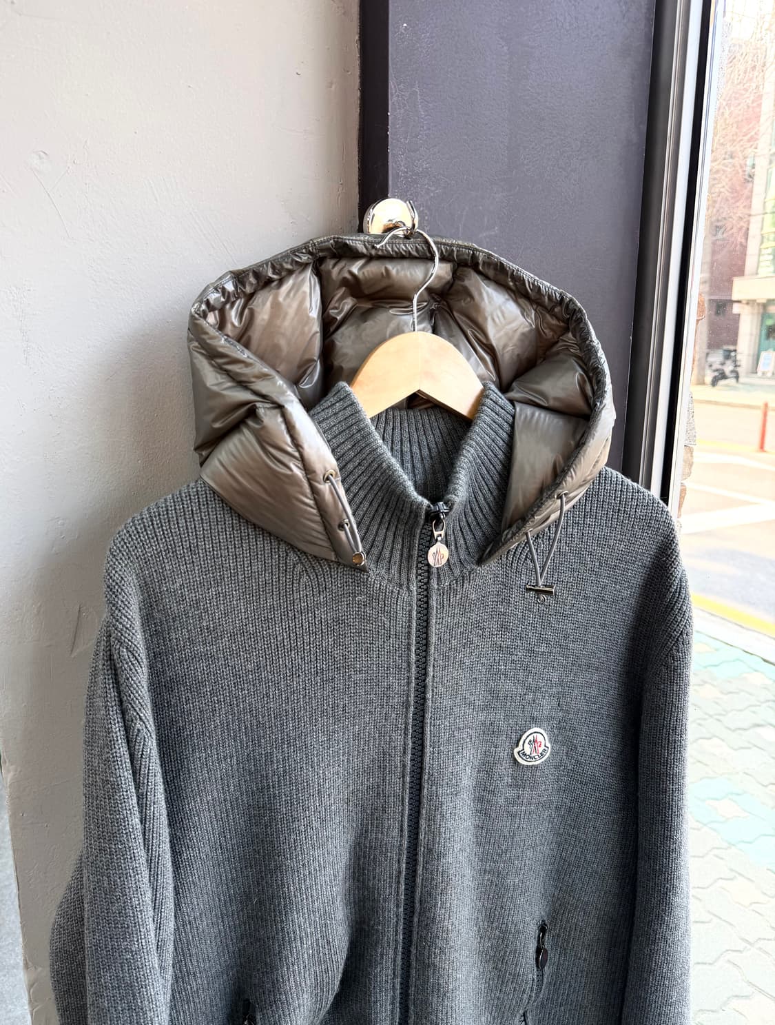 105/ 몽클레어 하이브리드 구스다운 니트 패딩 상품이미지3