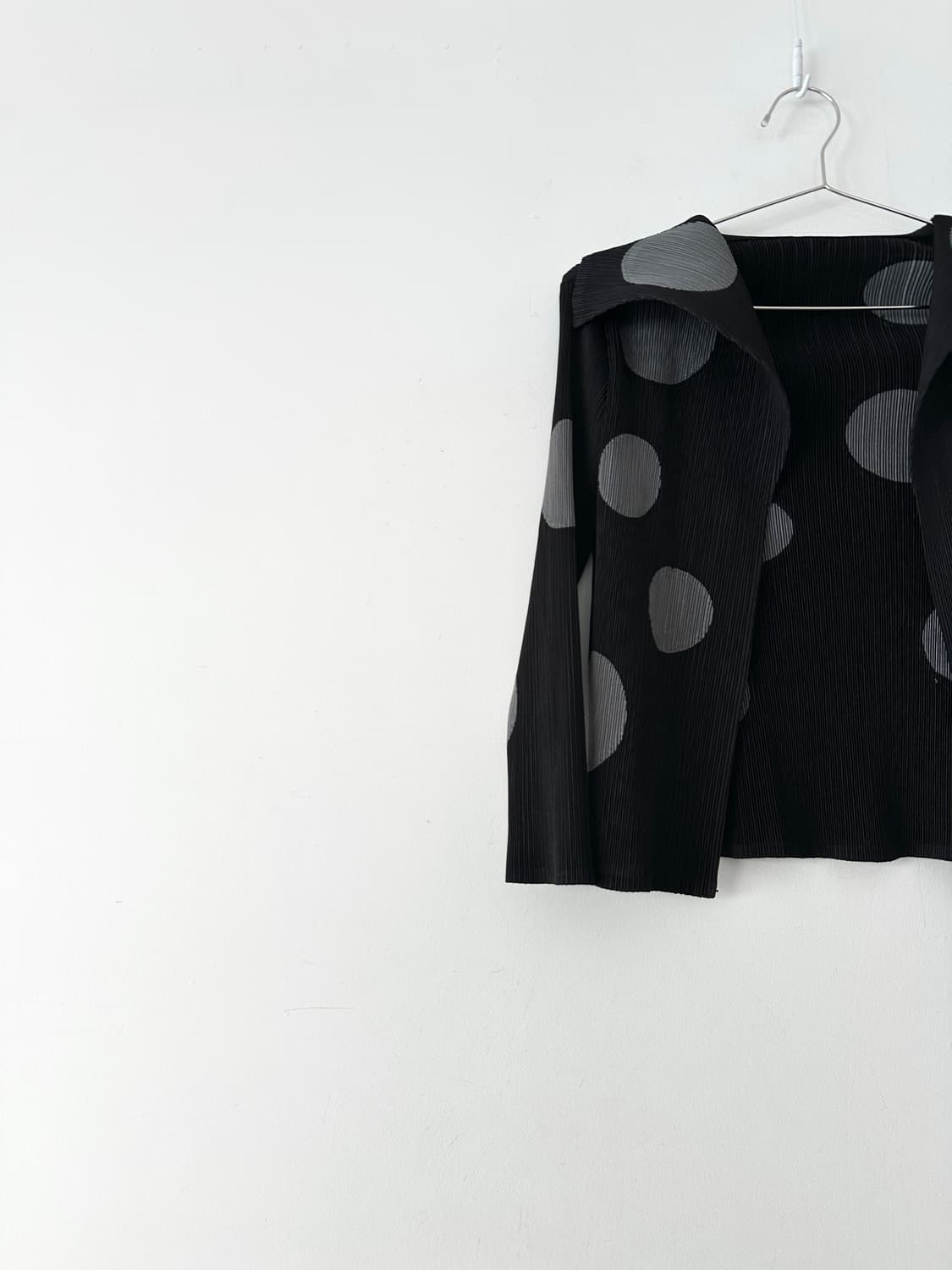 Dot pleats cardigan 상품이미지2
