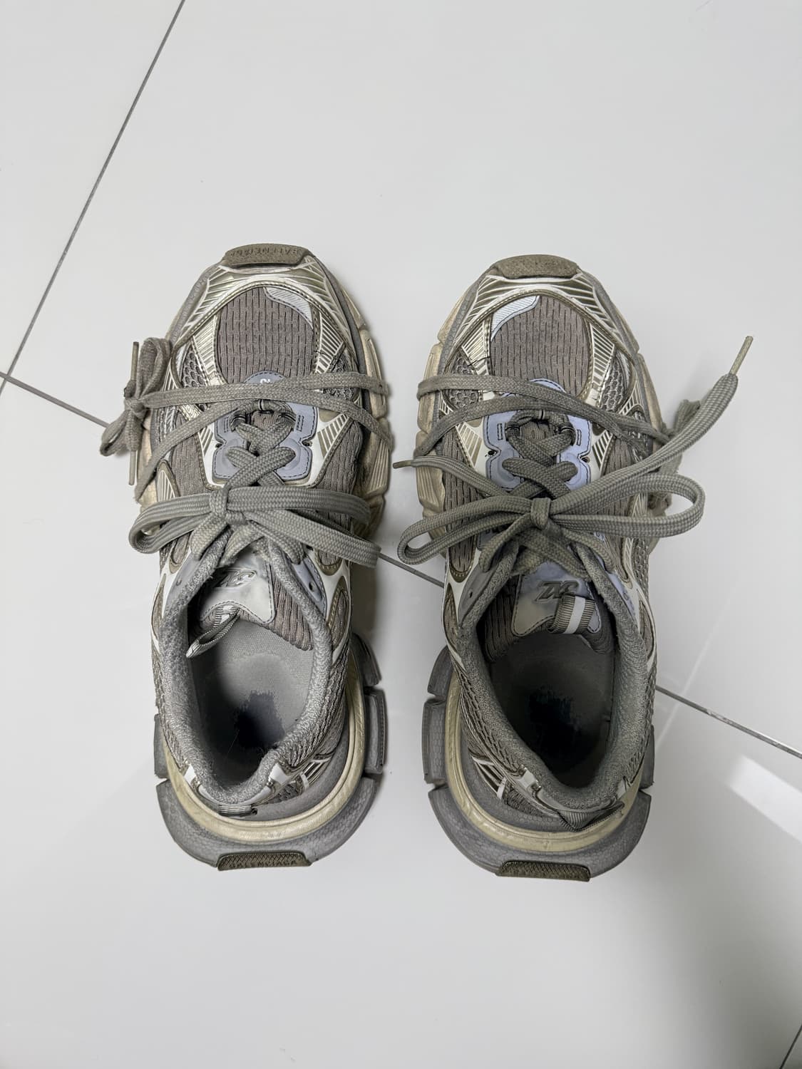 발렌시아가 3xl 에그쉘 (43) 상품이미지2