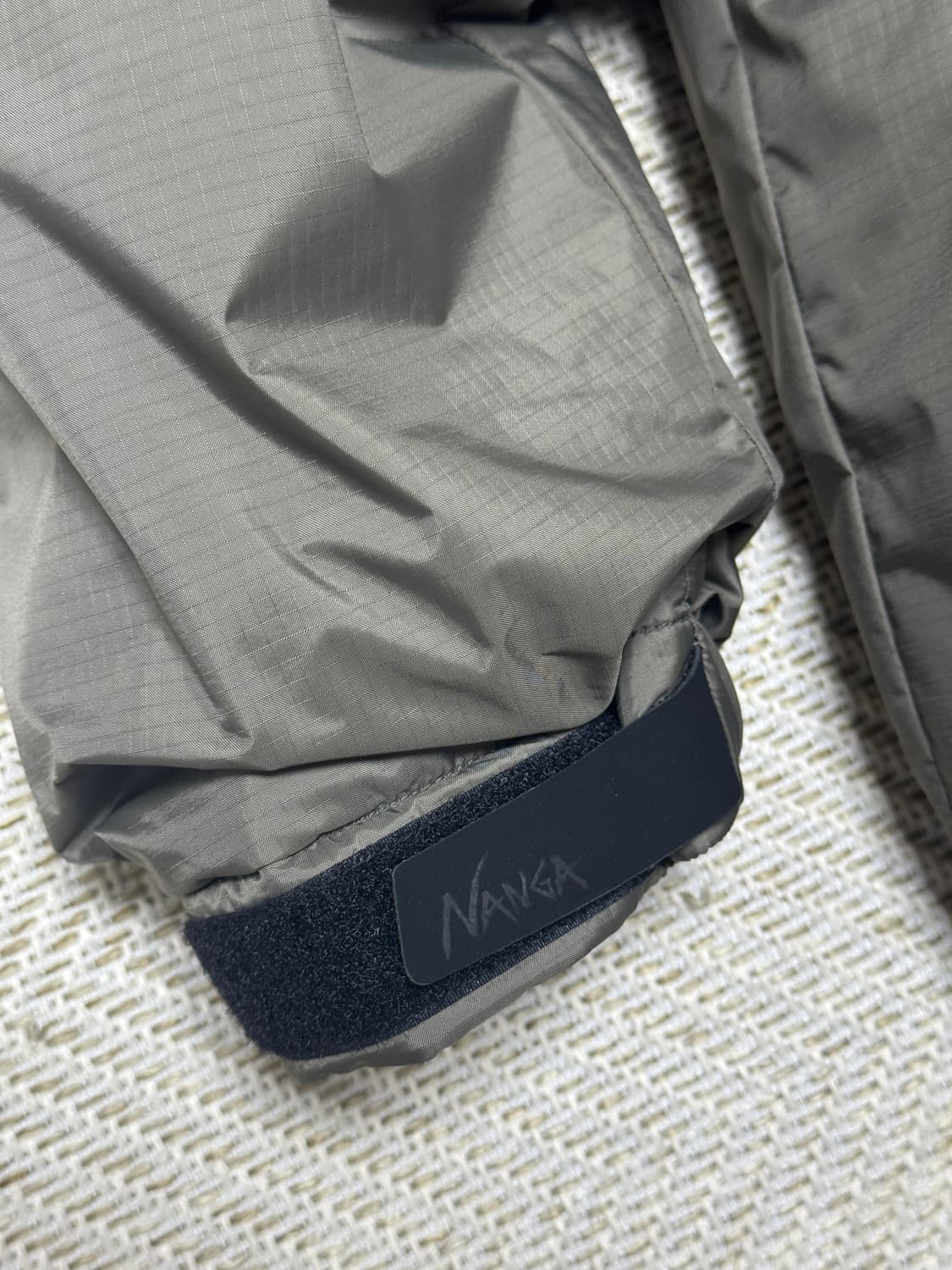 난가 오로라텍스 다운자켓 (미디엄그레이) 상품이미지2