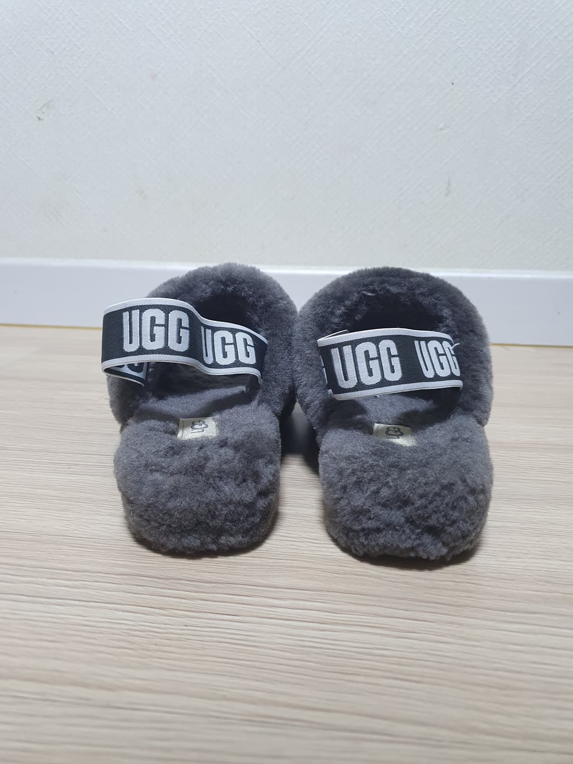 어그 플러프 슬리퍼 245 상품이미지5