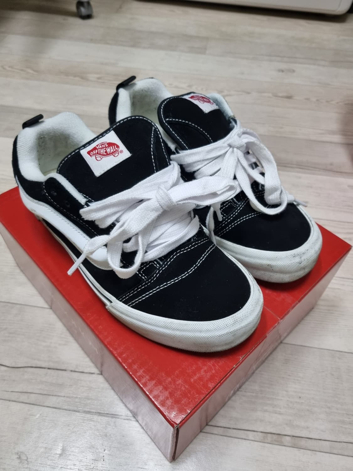 반스 뉴스쿨 트루 블랙화이트 상품이미지1