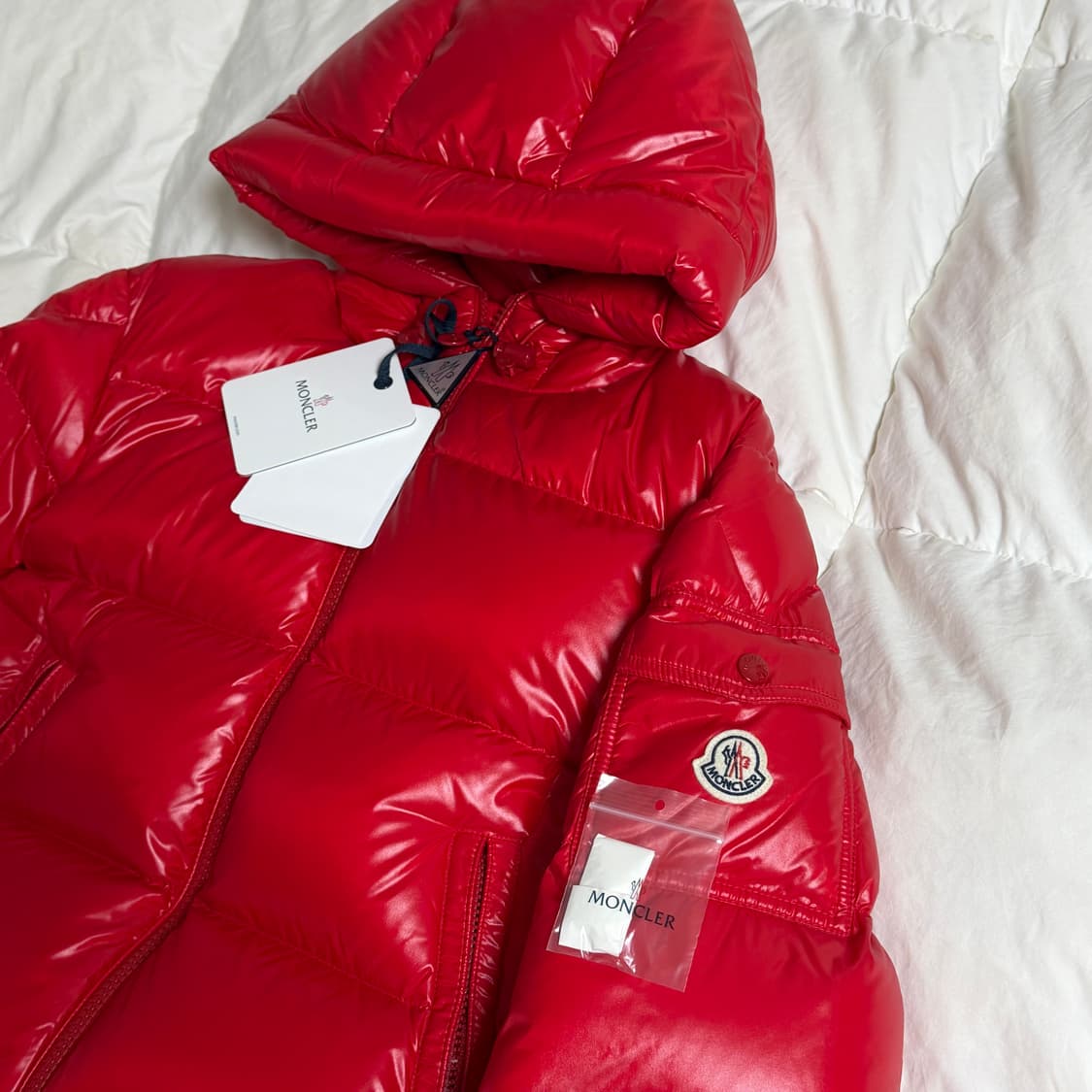 (2) 몽클레어 ECRINS 에크린스 유광 패딩 레드 상품이미지5