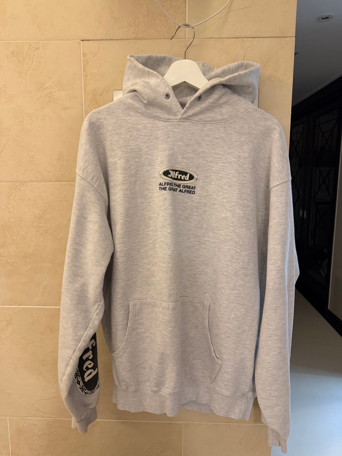 헤리티지플로스 알프레드 후드티 상품이미지1