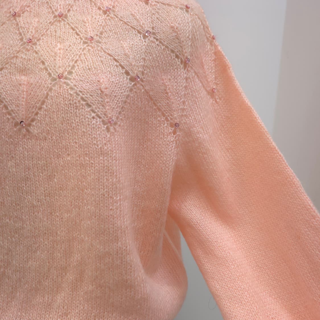 모헤어 피치핑크 비즈 펀칭 니트 상품이미지5