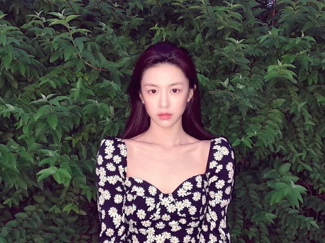 고윤정 블라우스 reformation reign top in daisy 상품이미지1