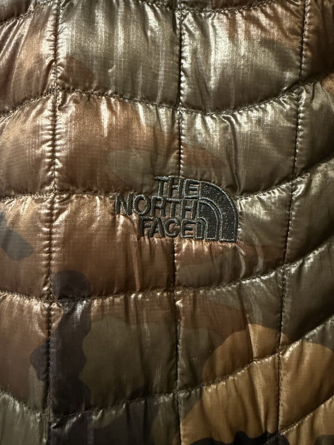 노스페이스 인슐레이션 자켓 카모패턴 경량 패딩 상품이미지2