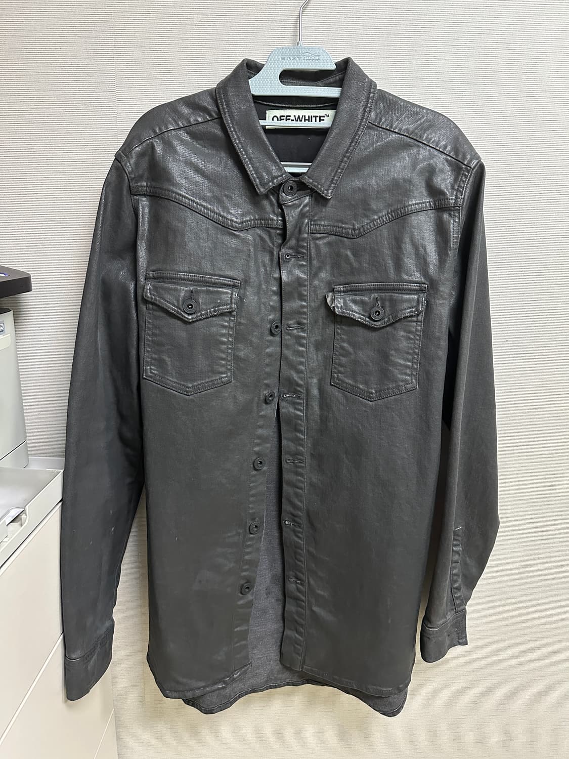 [M] 오프화이트 코팅 데님 자켓 상품이미지1